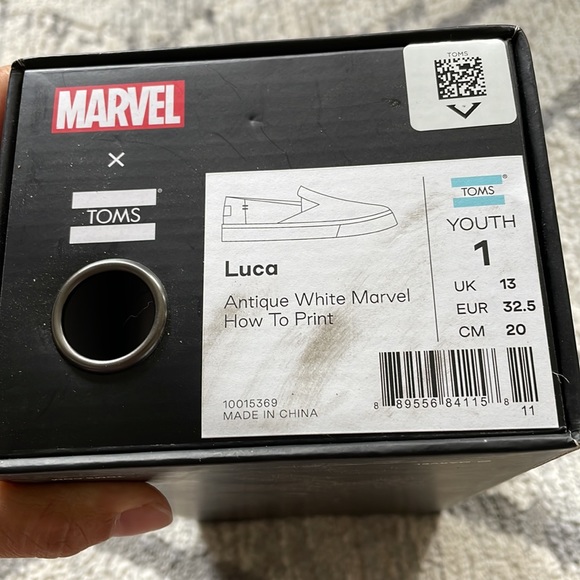 Marvel x TOMS Luca Antique White Marvel How To Print size Y1 - Picture 7 of 7